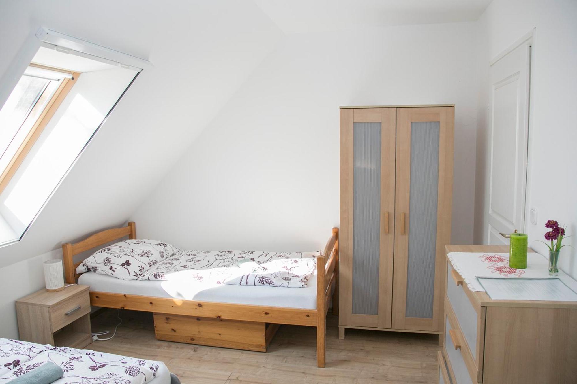 Guens Vendeghaz Hotell Szigliget Rum bild